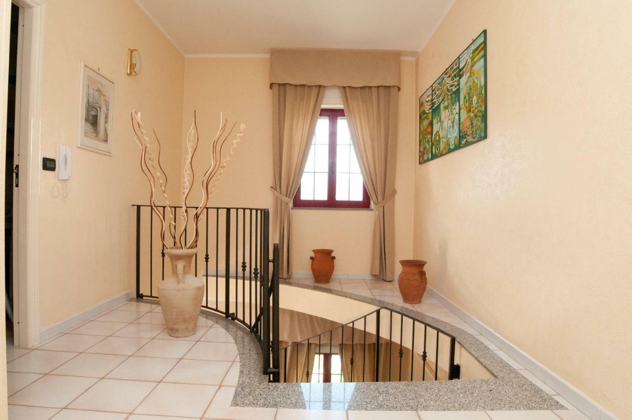 B&B Villa Dei Fiori SantʼEufemia Lamezia Exterior foto